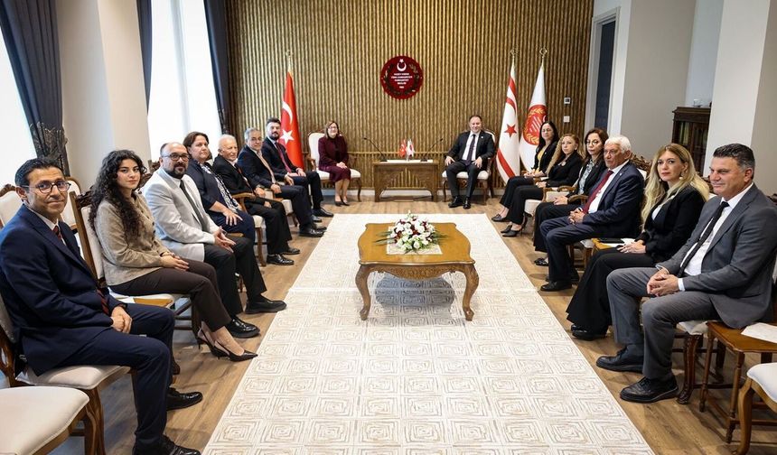 Öztürkler: 'Bir halkı dünyadan izole ederek barışı tesis edemezsiniz'
