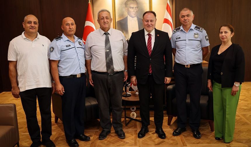 Öztürkler, Kıbrıs Türk Polis Mensupları Derneği heyetini kabul etti