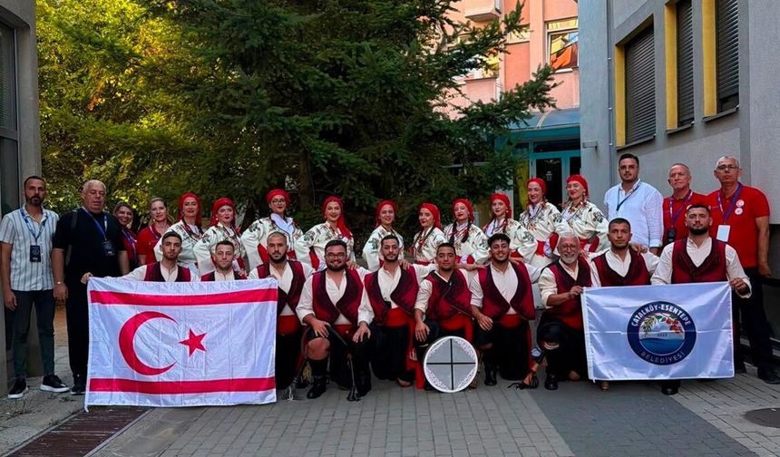 Çatalköy Esentepe Belediyesi Halk Dansları Topluluğu, Sırbistan'da festivale katıldı
