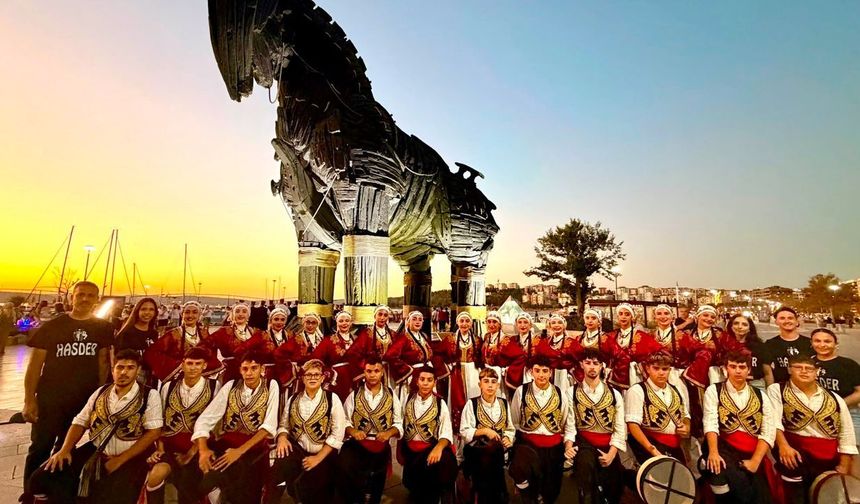 HASDER Yıldızlar Grubu, Uluslararası Troya Halk Dansları ve Müzik Festivali'ne katıldı