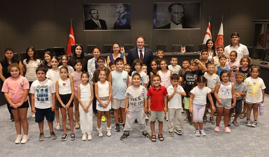 Öztürkler: 'Geçmişini bilen çocuklar geleceği daha güçlü inşa eder'
