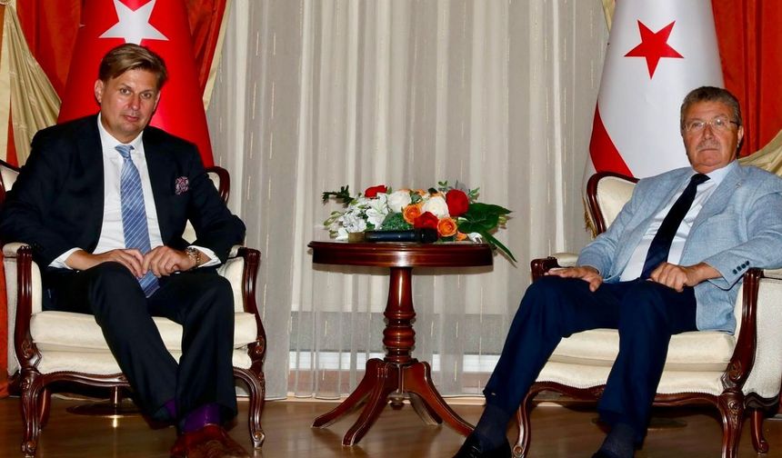 Üstel, Almanya Federal Meclisi Milletvekili Krah'ı kabul etti