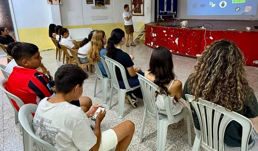 Vadili'de 'Yapay Zeka ile Geleceğe Hazır Ol' semineri düzenlendi