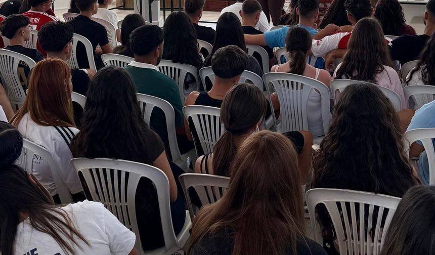 'Yapay Zeka ile Geleceğe Hazır Ol' seminerleri başladı