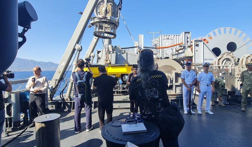 TCG Işın, gemi faciasının yaşandığı noktada arama faaliyetlerine başladı